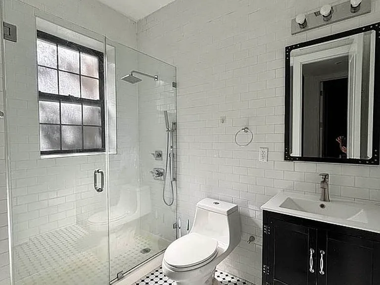 70 Herkimer St #5 — Photo 19