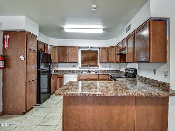3rd image of 4336 N 79th Dr