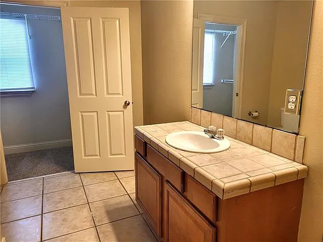 172 Remmy Ct — Photo 11