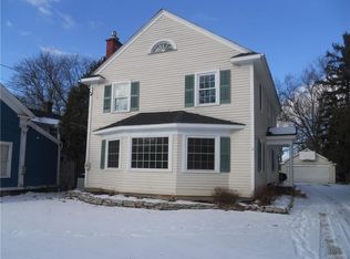 111 E Main St, Le Roy, NY 14482
