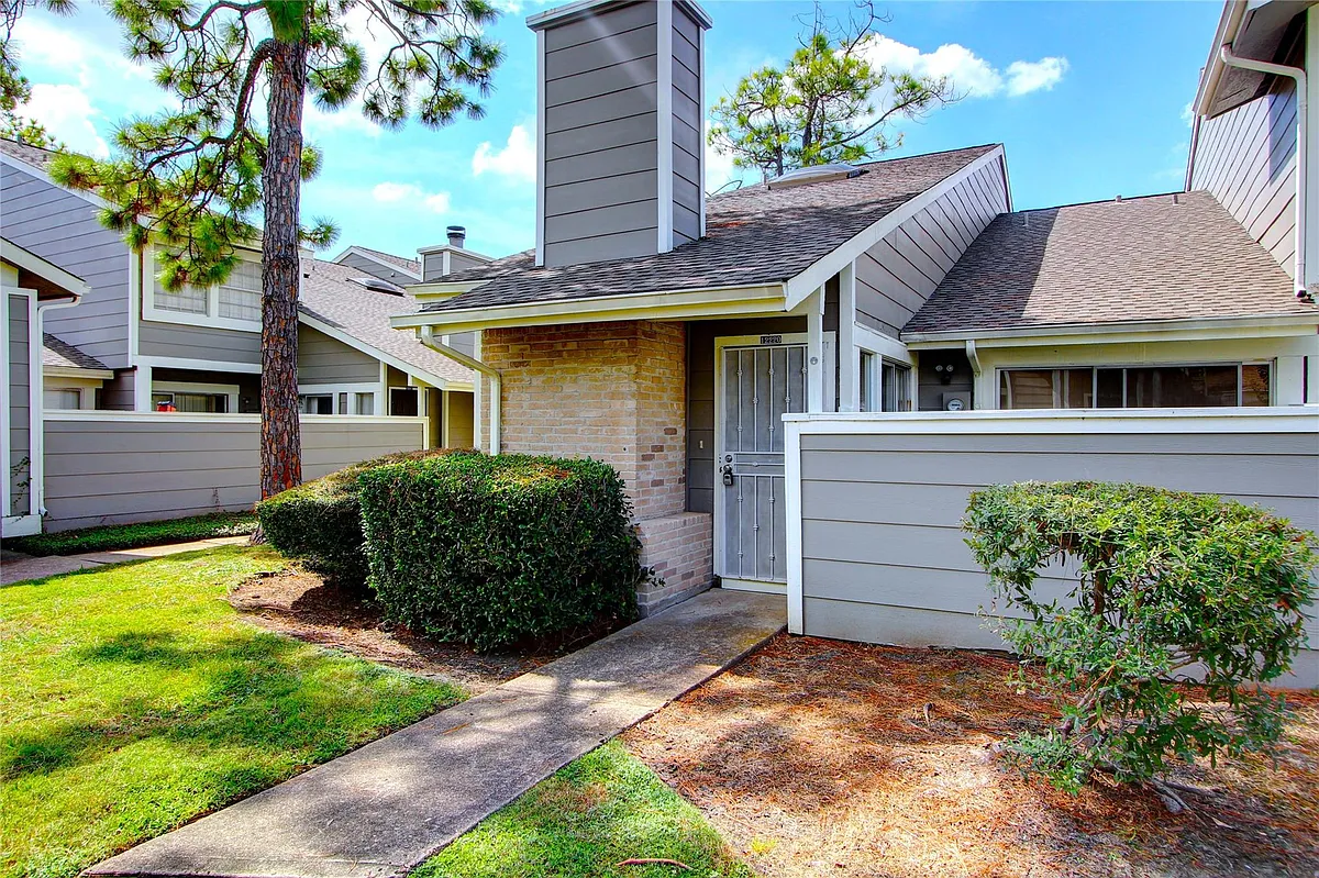 Building Photo - 12220 Coppertree Ln