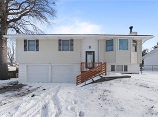 11015 Oak Trafficway, Kansas City, MO 64155