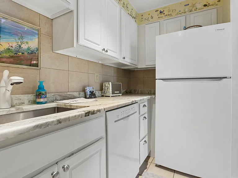 42 Quidnet Ct — Photo 6
