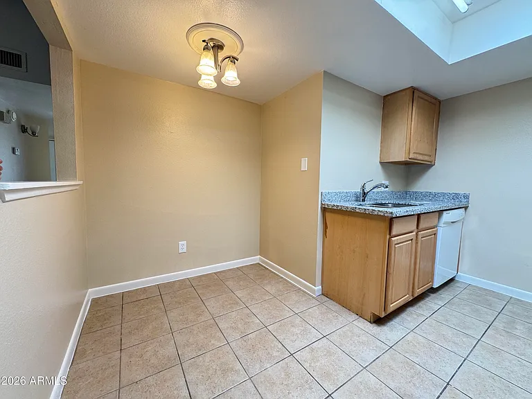2506 E 5th Pl — Photo 2