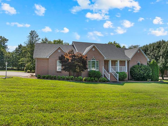 3rd image of 451 Bell Dr W