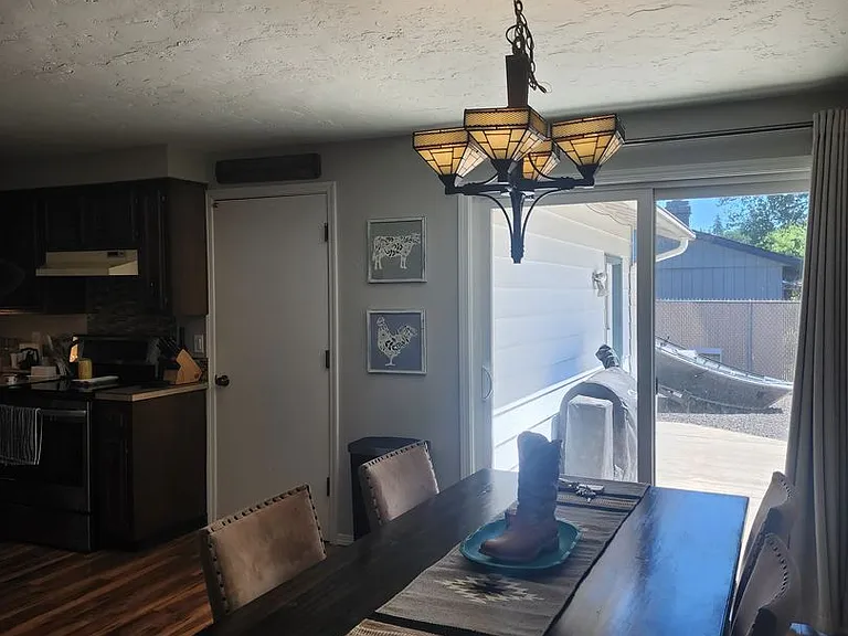 3512 E Vittoria Way — Photo 8