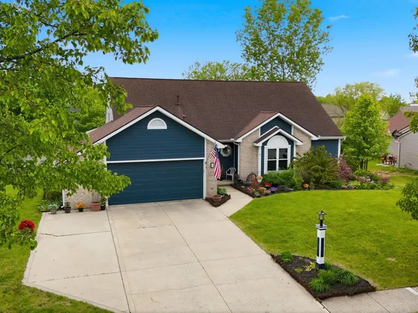 14523 Firethorne Path, Fort Wayne, IN 46814