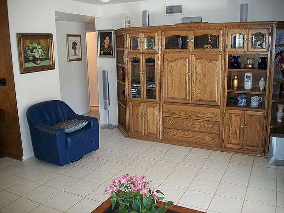 2nd image of 11362 Chadwell St