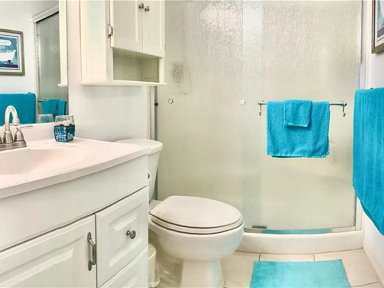 36 Pine Arbor Ln #201 — Photo 9