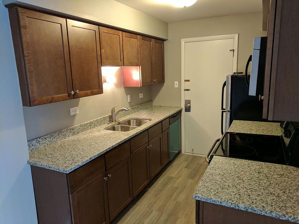 1st image of 17544 71st Ave APT 304