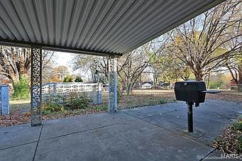 4th image of 202 Edgewood Dr