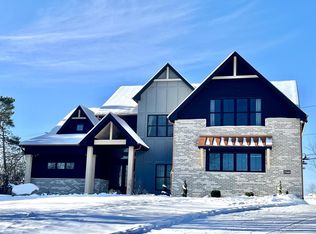 13145 Kittridge Ct, Brookfield, WI 53005