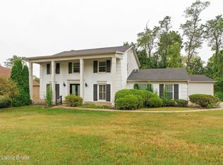 5206 Moccasin Trl, Indian Hills, KY 40207