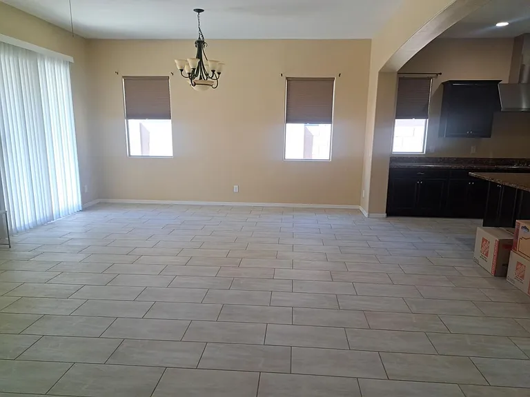 5434 S Forest Ave — Photo 8
