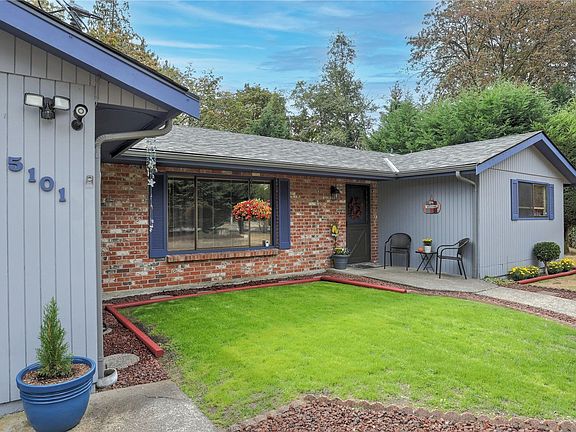 The property is hooked up to public water and public sewer, and also offers energy-efficient gas heat and hot water.>