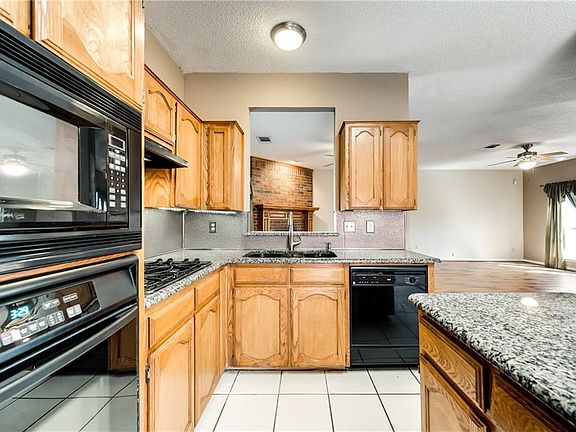 4th image of 6510 Buckeye Dr
