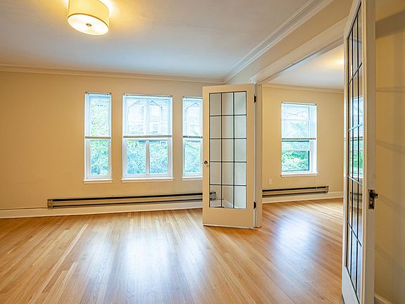 5th image of 2027 Eastlake Ave E #1-207