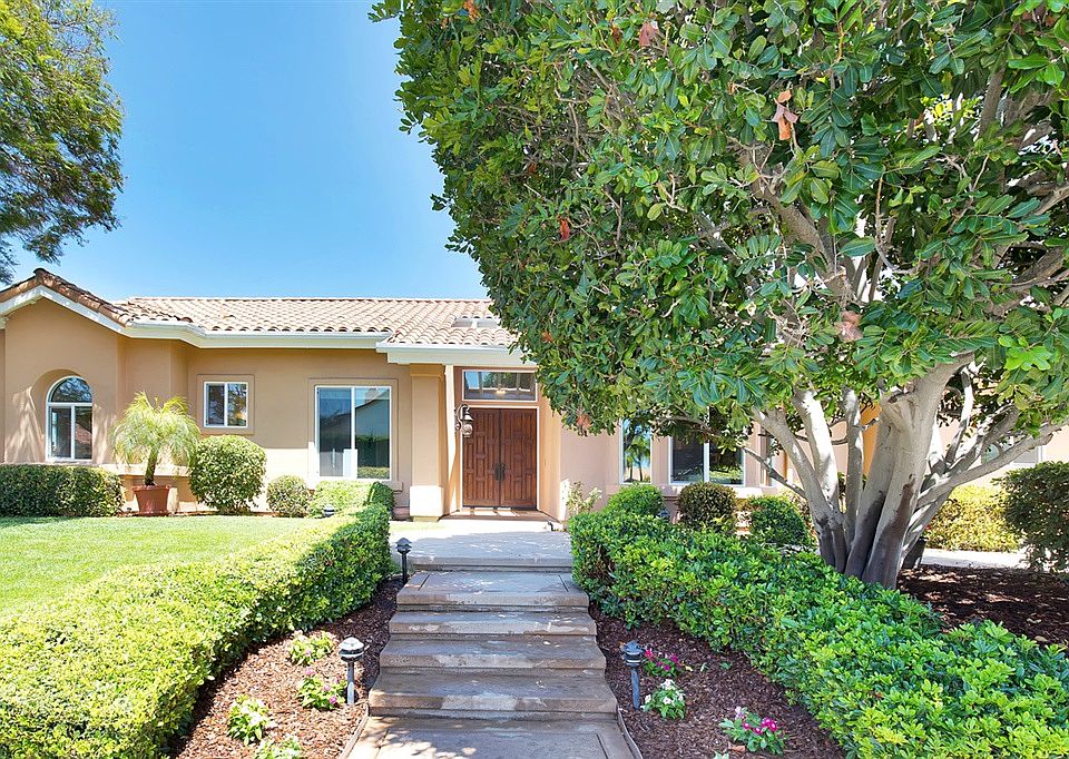 2nd image of 2069 Oak Glen Dr