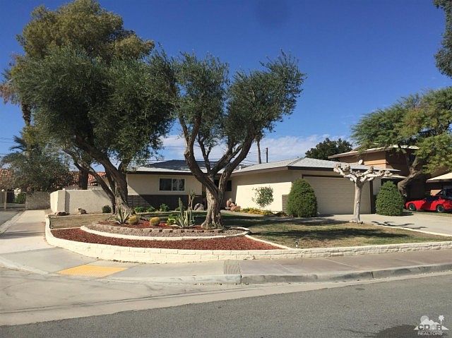 1st image of 43931 Silverwood Dr