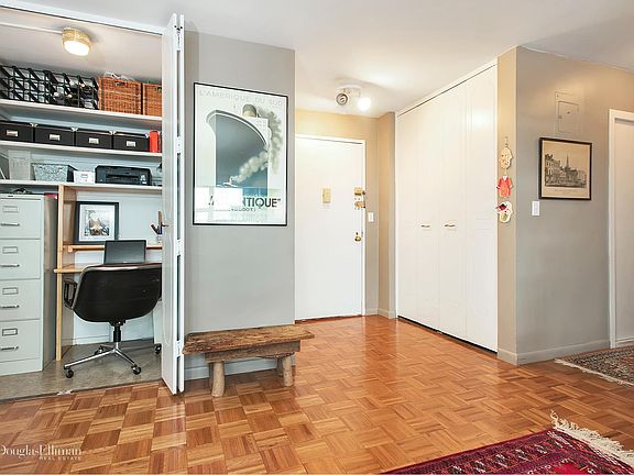 3rd image of 555 Kappock St APT 16S