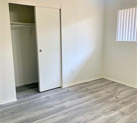 5th image of 3480 Garnet St #209