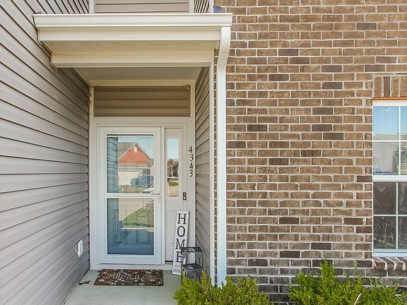 3rd image of 4343 Rhapsody Ln