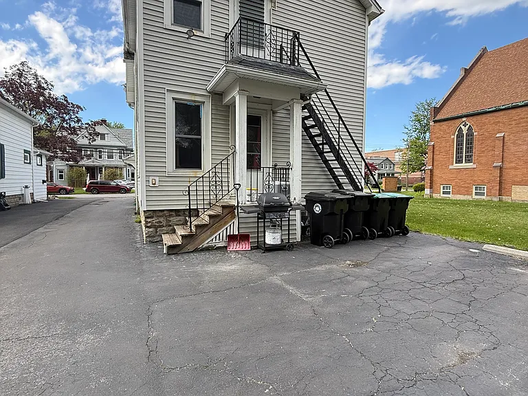231 Morgan St #4 — Photo 14