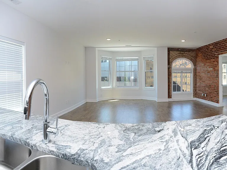 829 N Pennsylvania St #2B — Photo 8