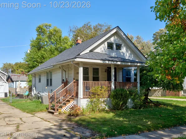 215 E Hazelhurst St, Ferndale, MI 48220