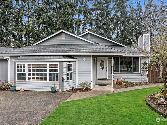 2nd image of 15819 93rd Avenue E