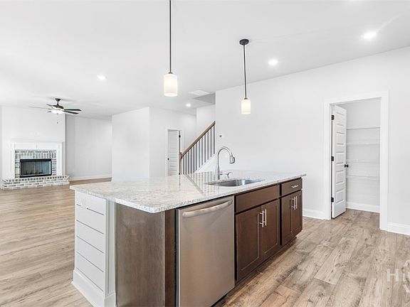 4th image of 357 Ridge Pointe Drive
