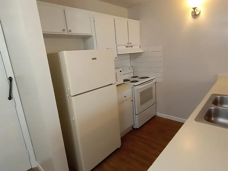 2771 Riverside Dr #511-A — Photo 7