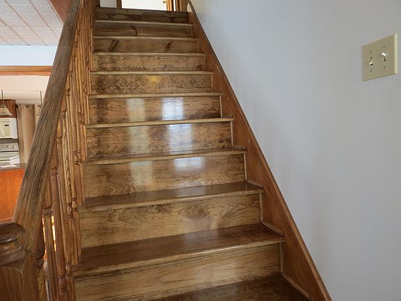 5th image of 31 Church St