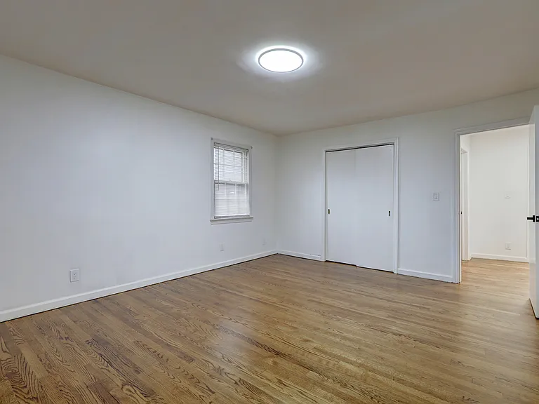 4-21 Saddle River Rd #1 — Photo 9