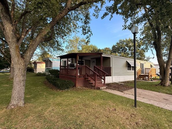 5 Williamsburg Dr