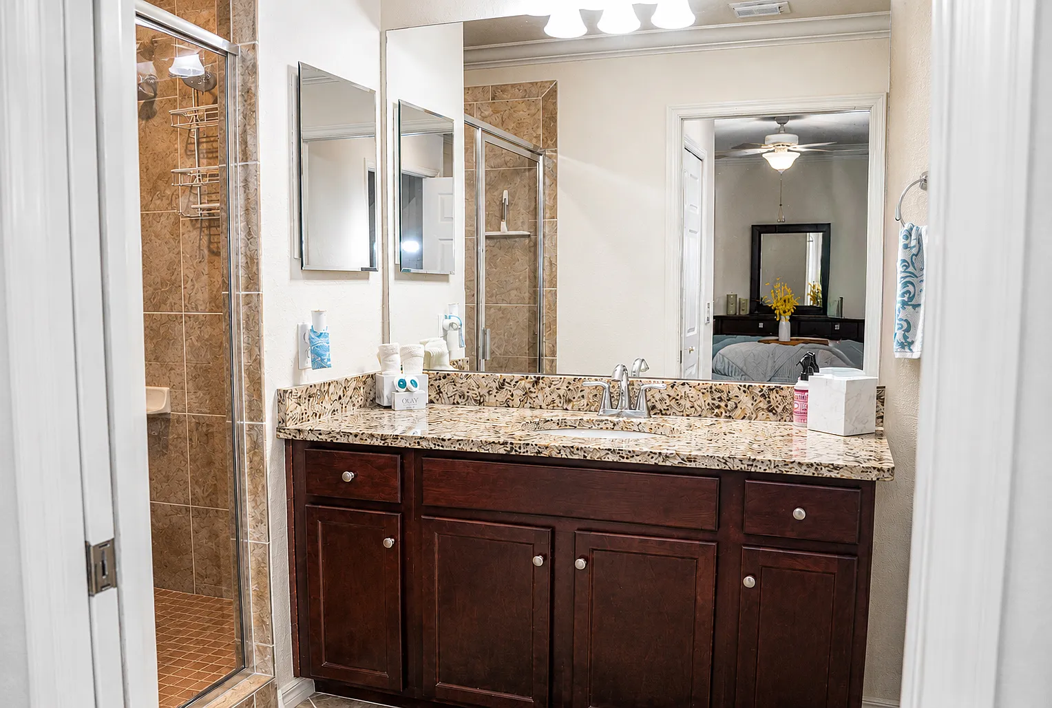 2 bed, 1232 sqft, $2,850 — Photo 3