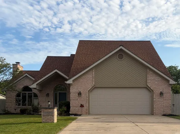 7517 Greymoor Dr, Fort Wayne, IN 46815