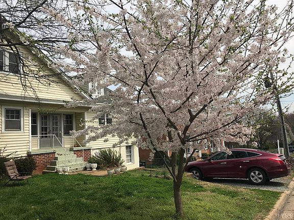 5th image of 3670 Fort Ave