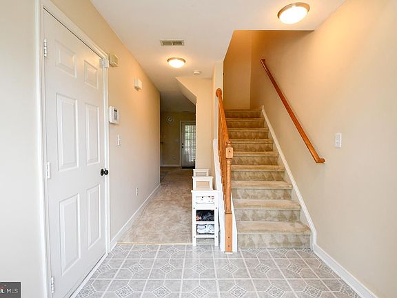 4th image of 102 Gettysburg Ct