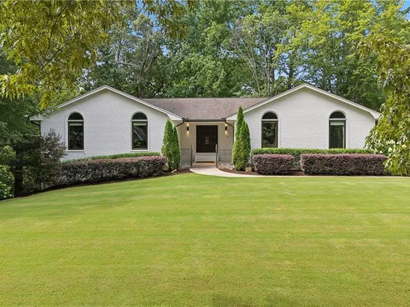 1331 Hampton Hall Dr NE, Atlanta, GA 30319