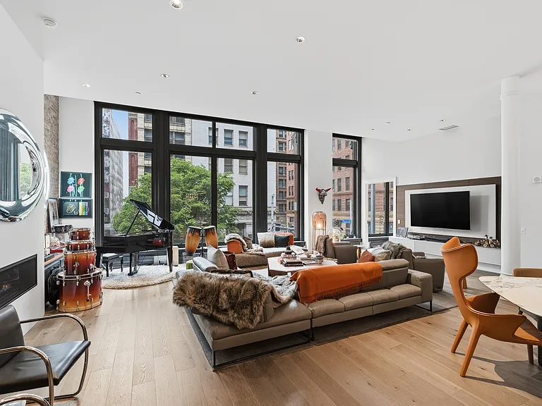 824 Liberty Ave #201 — Photo 5