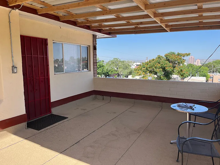 large and Updated 776 SF 1 Bedroom just 4 Blocks From UNM — Photo 2