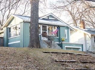 704 41st St, Des Moines, IA 50312