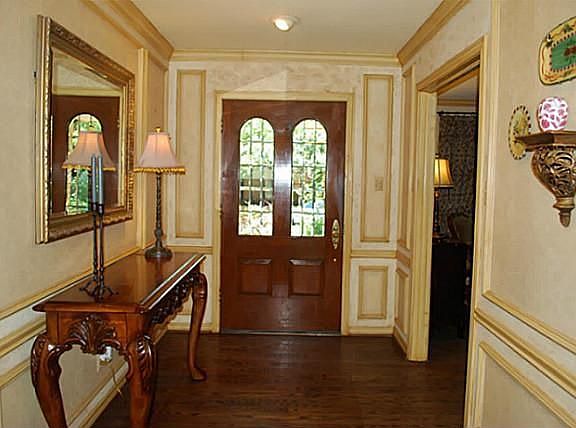 2nd image of 7023 Briar Cove Dr