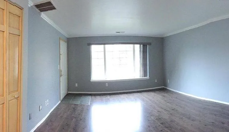 4901 Wa Tau Ga Ave NE — Photo 2