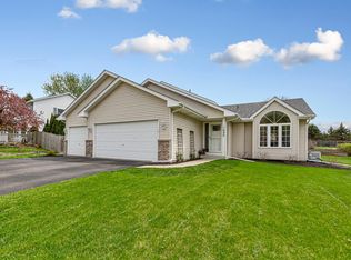 1435 Springwood Ln, Faribault, MN 55021
