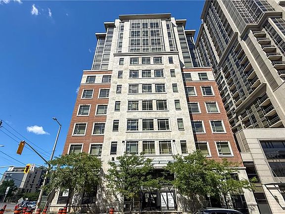 4th image of 150 Main St W #314