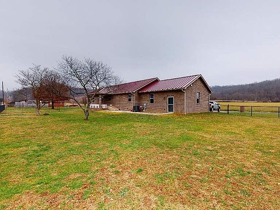 3rd image of 97 Township Road 1285