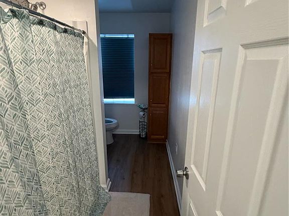 5th image of 259 E Garrison St