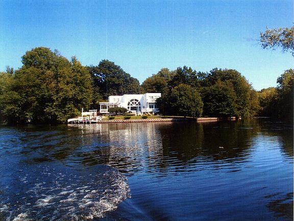 Expansive Waterfront & Sea Wall